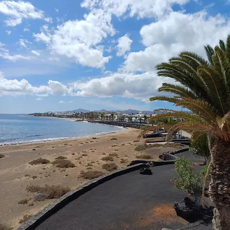 Esmeralda Villa Tias